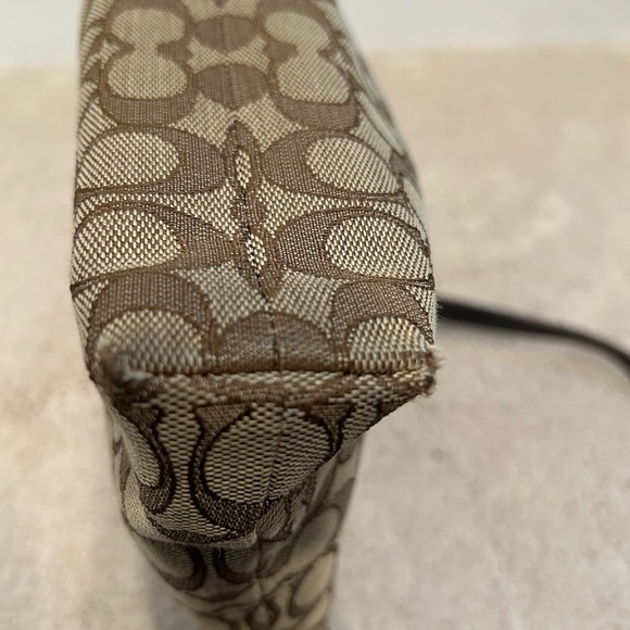 Coach Signature Brown Crossbody Bag - Picture 4 of 7